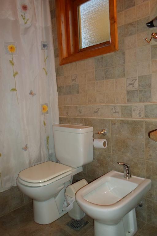 Complejo Hotelero Illihue - Cabanas & Hosteria Junin de los Andes Ruang foto